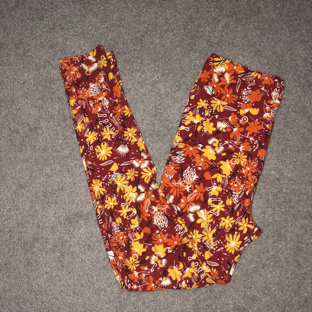 New LULAROE leggings. Never been worn.